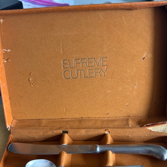 Silver Flatware Set - Picture 2 of 5